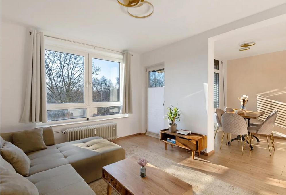 Charmentes Privatzimmer Mit Kueche, Naturgebiet ดุสเซลดอร์ฟ ภายนอก รูปภาพ