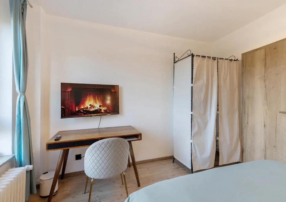 Charmentes Privatzimmer Mit Kueche, Naturgebiet ดุสเซลดอร์ฟ ห้อง รูปภาพ